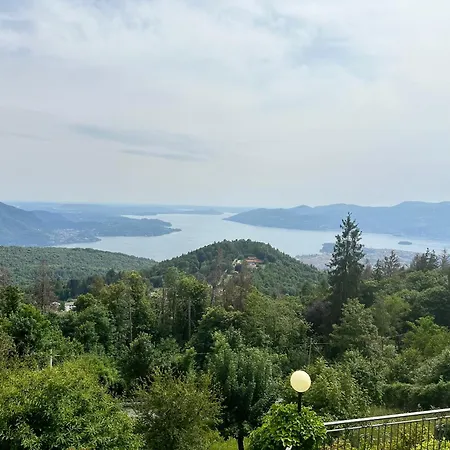 فيلة Con Vista Panoramica Premeno