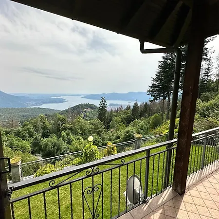 Con Vista Panoramica Villa